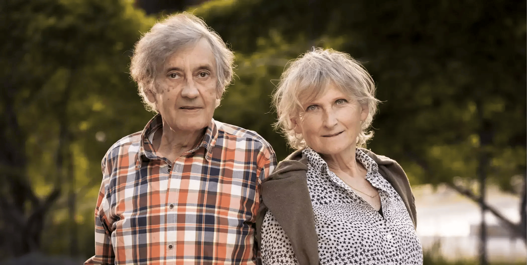Portrait de Pierre et Martine Escudié, vignerons et client Sun'Agri