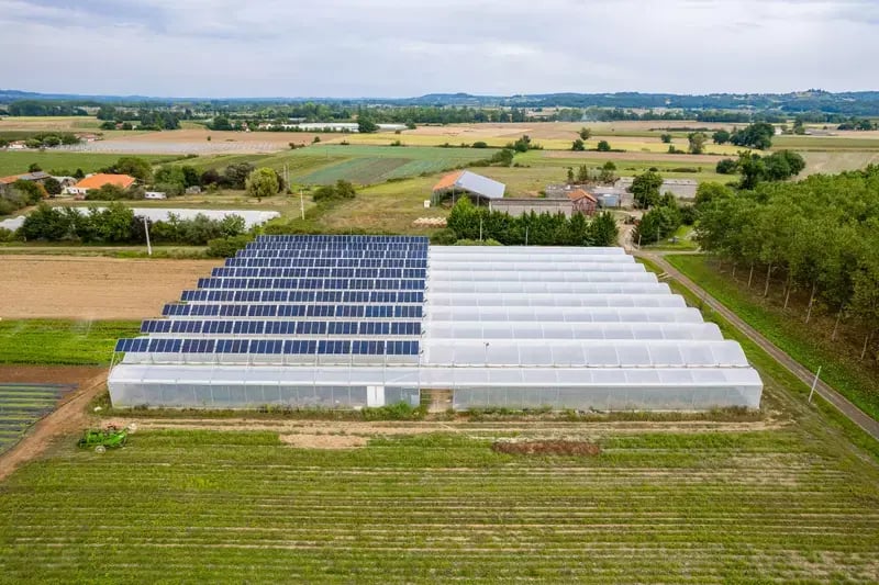 serre-agrivoltaique-de-granges-sur-lot