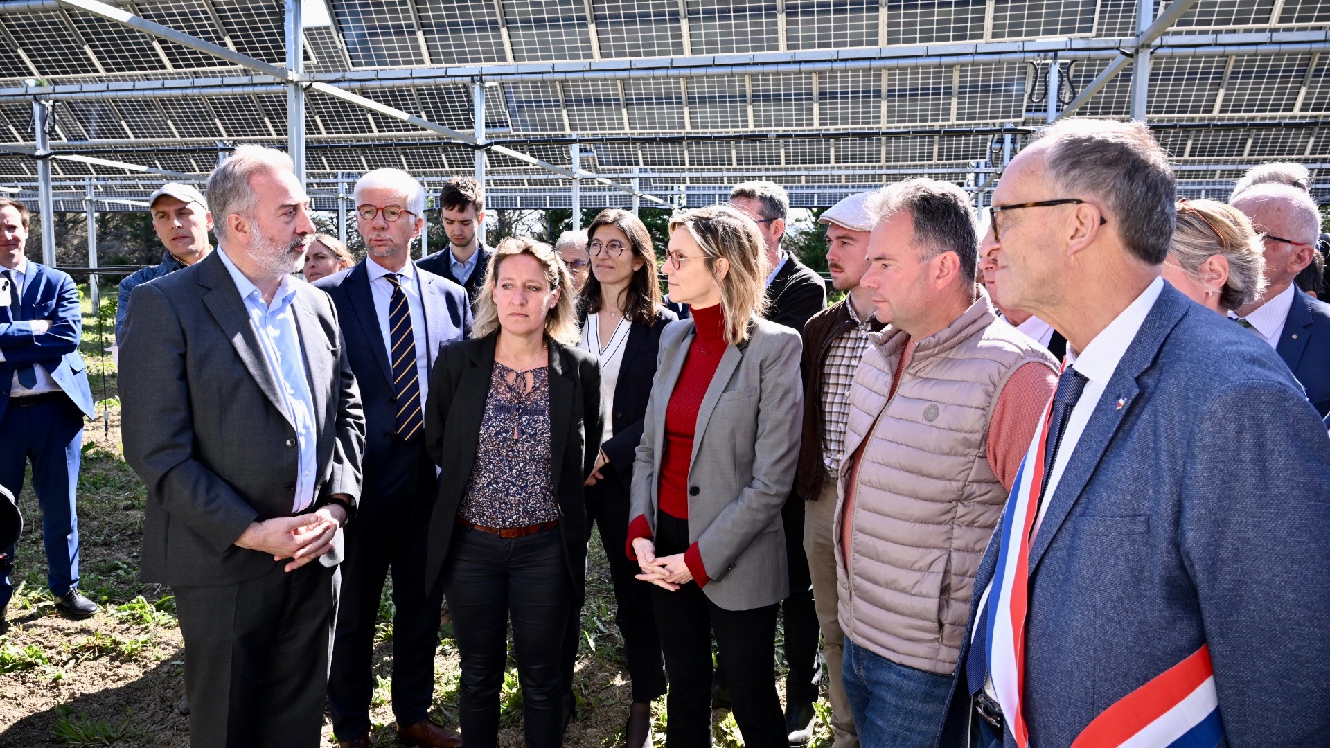 Visite d'Agnès Pannier-Runacher sur une installation agrivoltaïque de Sun'Agri dans la Drôme